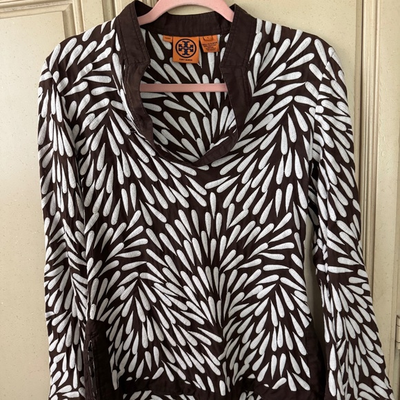 Tory Birch top in brown and white - size 6 - Picture 1 of 4